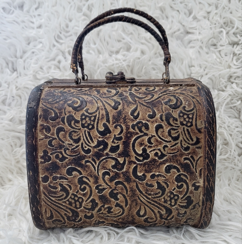 Elegant Embossed Floral Clutch